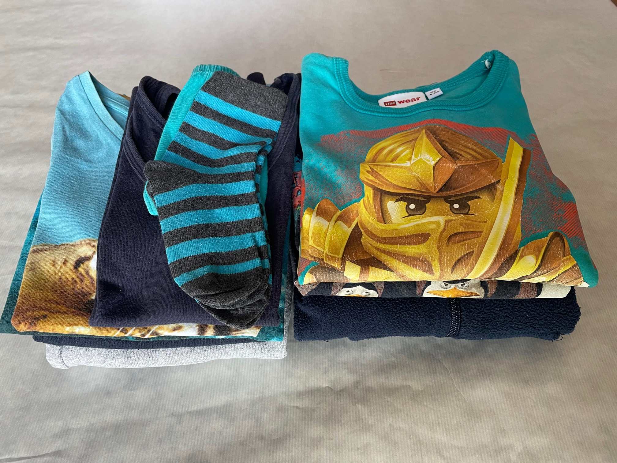 Átmeneti türkiz kapszula ruhatár - 104/110 fiú - Image 2