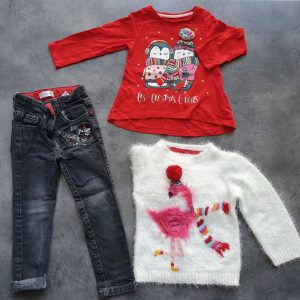 Stílusos szett cuki téli mintákkal 3-4 éves kislányoknak.