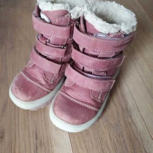 Lasocki bundás bőrbakancs, 23-as méretben.