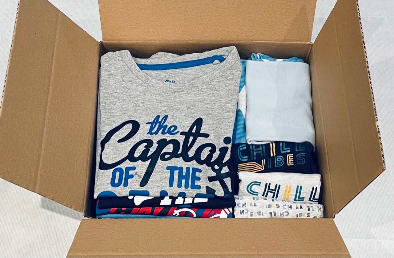 17 db-os kapszularuhatár - 116 fiú - Image 3