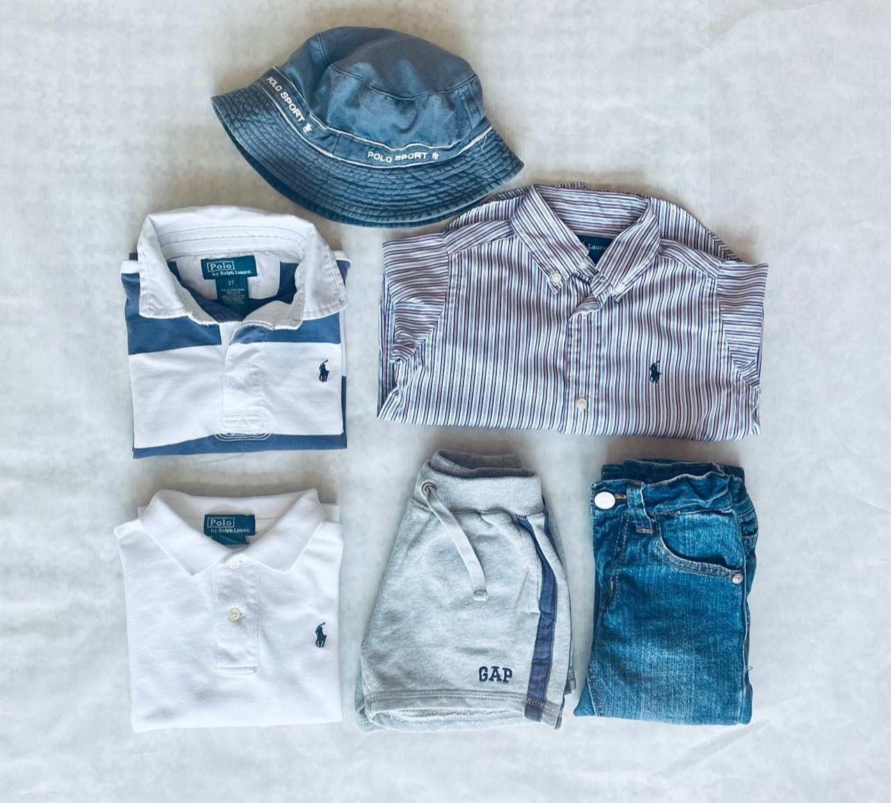 Vagány RALPH LAUREN és GAP kollekció klasszikusan trendi megjelenéshaz. Méret: 98, kb 2-3 év