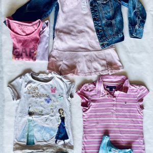 Menő nyári mini szett az 1 napos nyaralásokhoz! 110-116-os méretű 8 db-os csomag kitűnő állapotú és prémium márkás darabokkal, 5-6 éves kislányoknak.