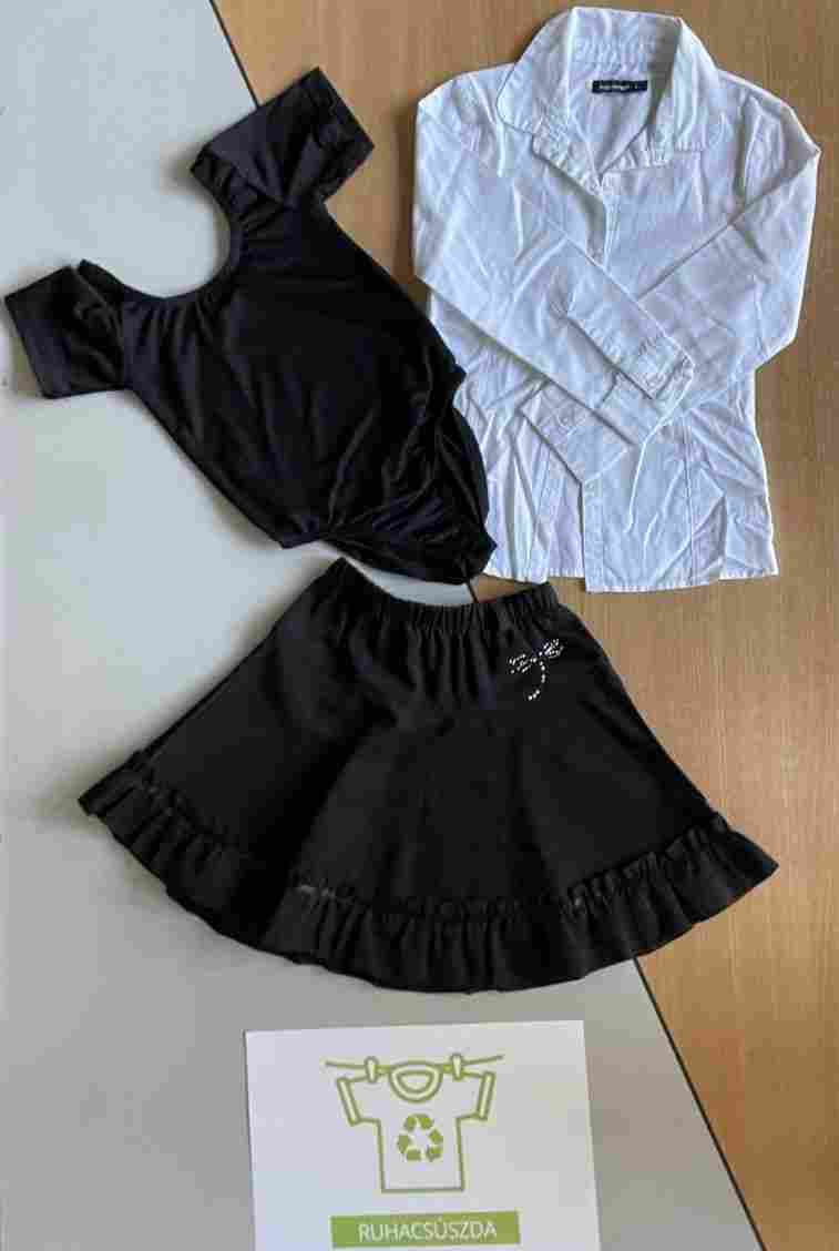 3 db-os szett nagycsoportosoknak, vagy elsősöknek, benne a fehér ingen és fekete szoknyán kívül egy tornadresszt is találsz! Méret: 122 (6 év)